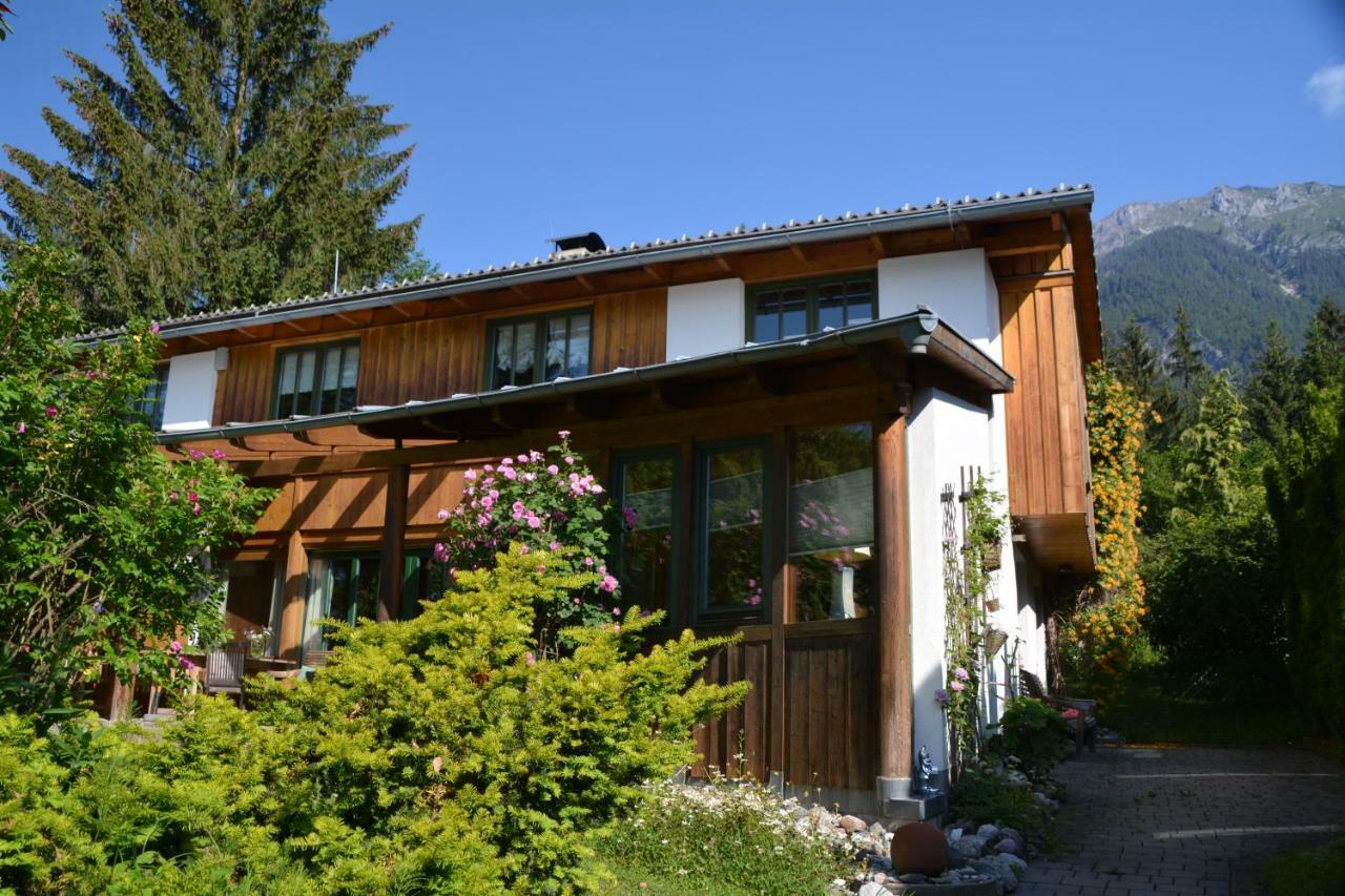Petra Maria Soelle - Ferienhaus Sehr Privat Presseggersee Buitenkant foto